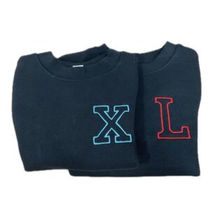 Sudadera inicial bordada